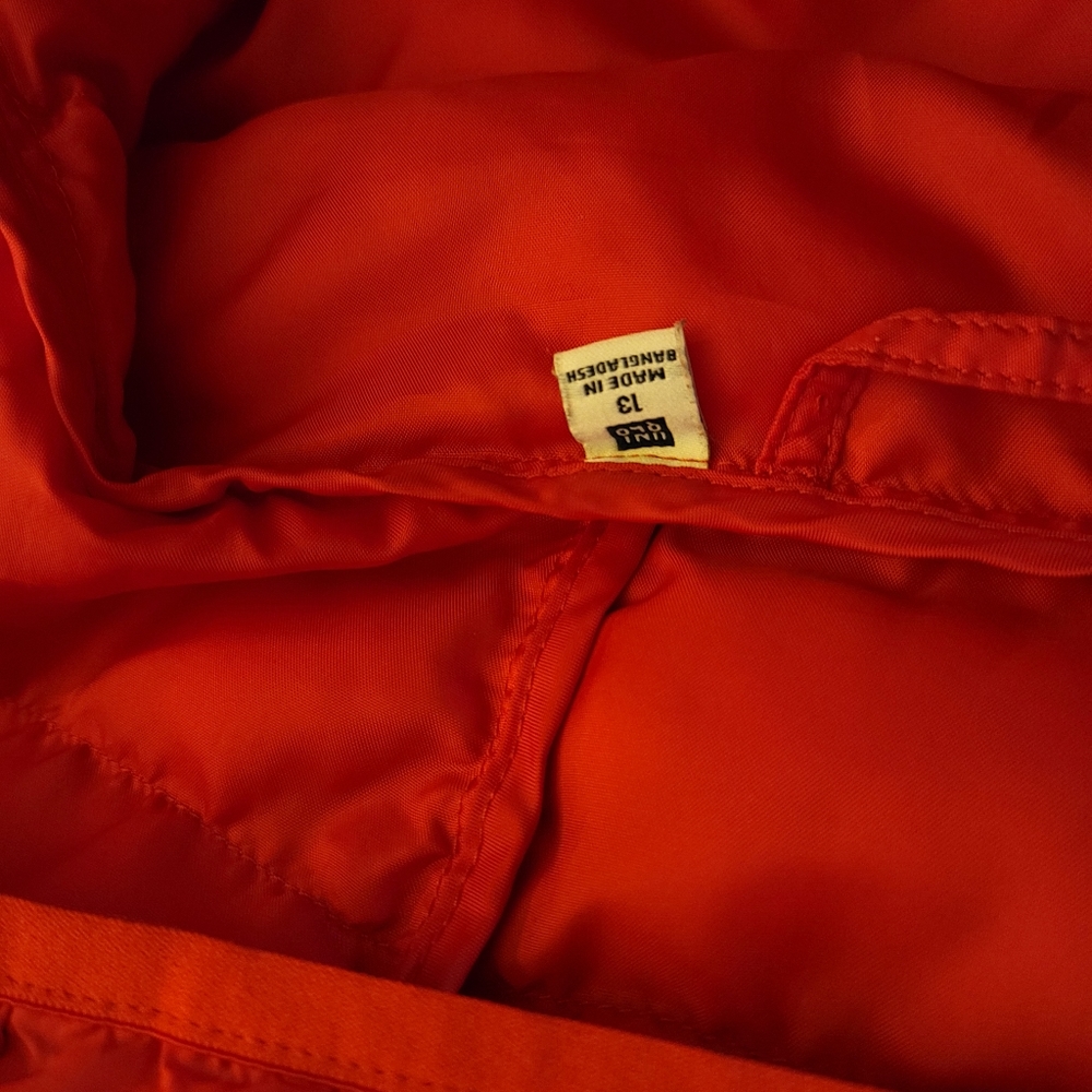 UNIQLO RED PUFFER - Picture 4 of 4